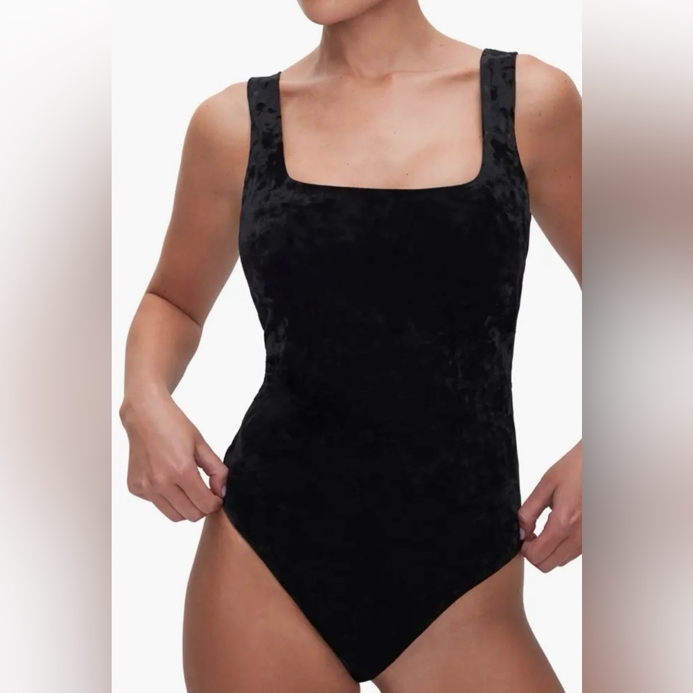 Good American Black Crushed Velvet Tank Bodysuit size 4/XL